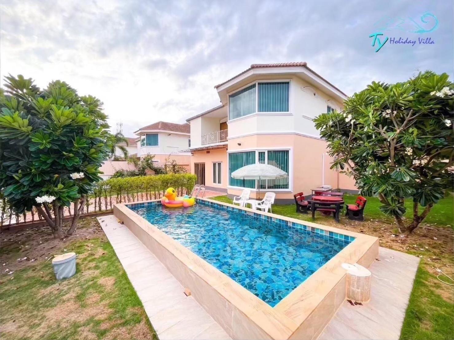 Ty Holiday Resort Pattaya Eksteriør bilde